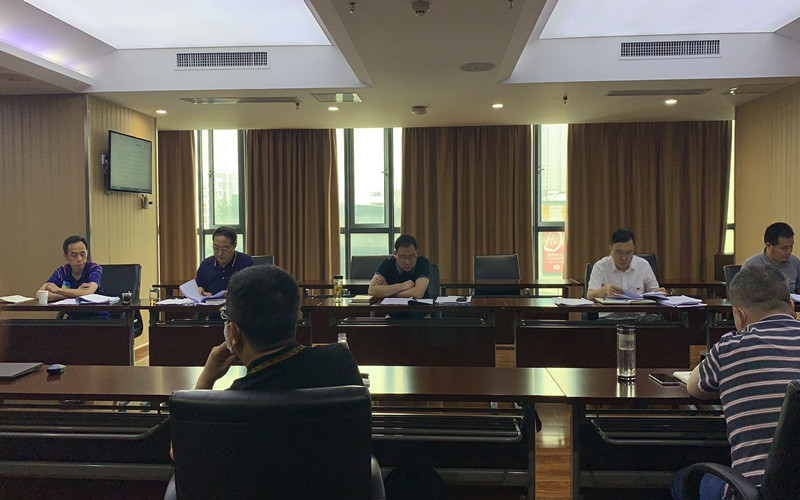 湖北农机召开党委中心组学习（扩大）会议